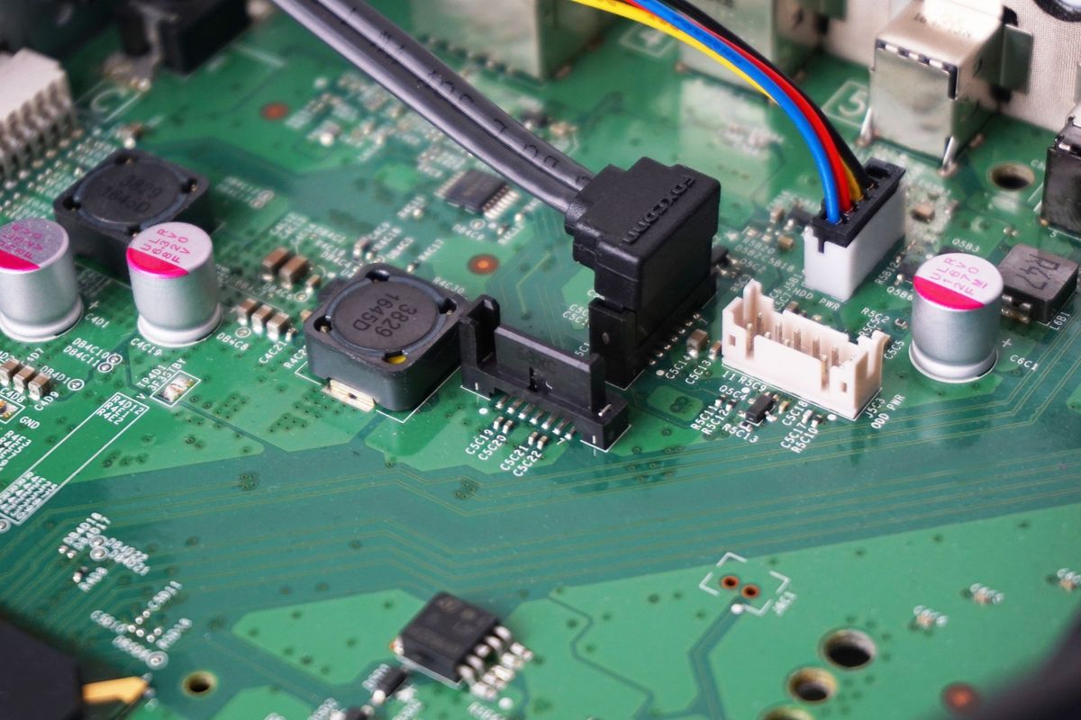 Xbox One S AllDigital Edition still has an eject button and disc drive