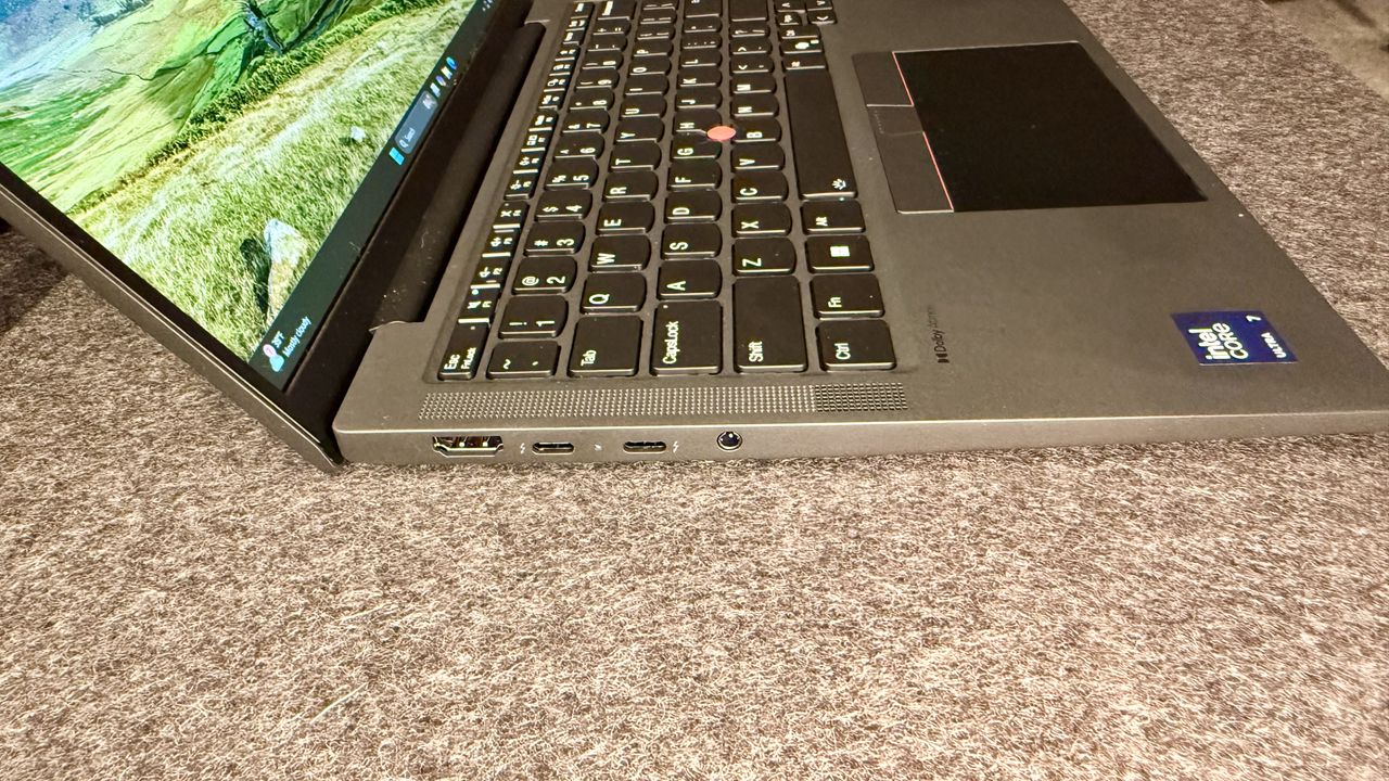 Lenovo | ThinkPad X13 Gen 6