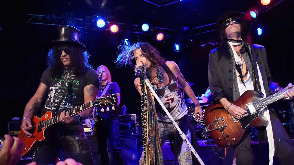 Slash onstage with Aerosmith