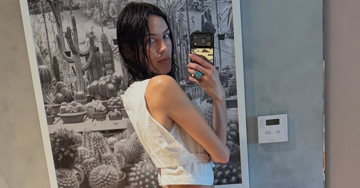 Alexa Chung Just Wore the Anti-Jeans Trend I Never Expected to See Her In