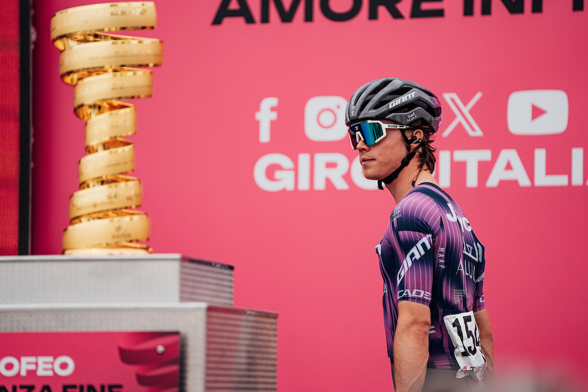 Paul Double (Jayco Alula) on the opening stage of the 2025 Giro d&#039;Italia