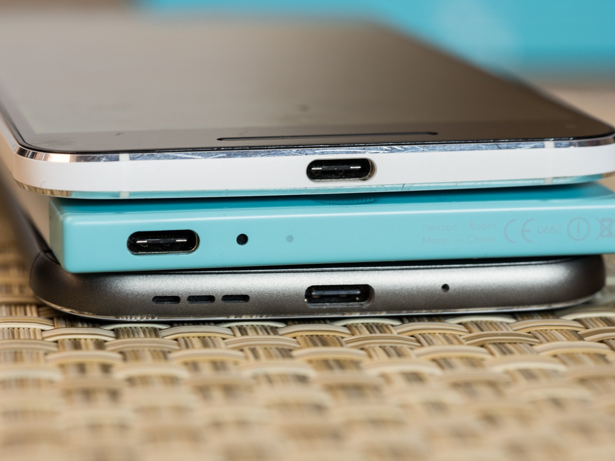 Смартфон с usb type c. Смартфон с usb type c