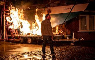 Coronation Street: Peter Barlow discovers Simon is stuck on his burning boat