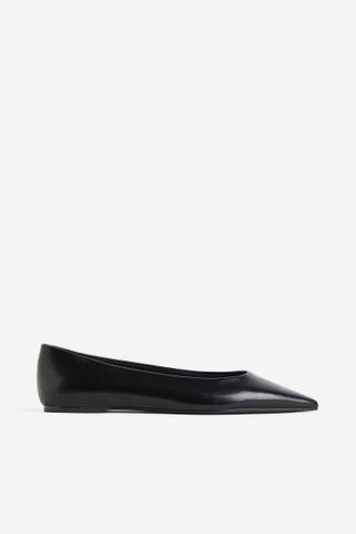 H&M black pointed toe flats