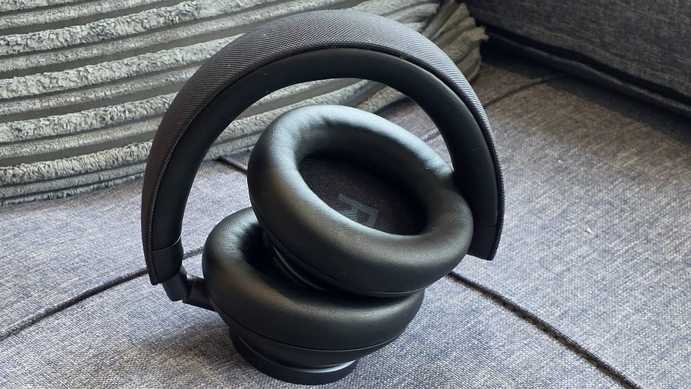 The Earfun Wave Pro X