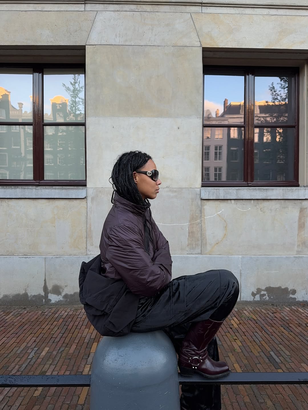 woman wearing wearing puffer coat outfit 2025