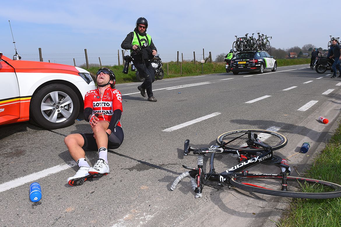 Tony Gallopin (Lotto Soudal) injured in E3 Harelbeke