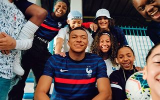 France new kit 2020-2021 Nike Kylian Mbappe