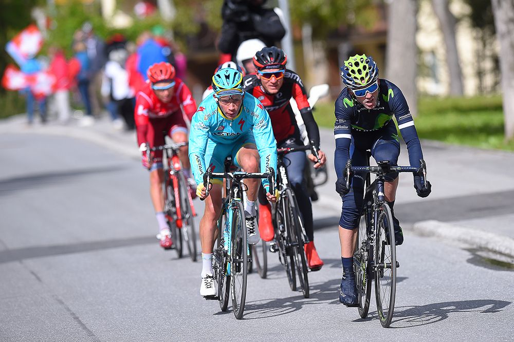 Jon Izaguirre leads the select lead group on the final climb at Tour de Suisse