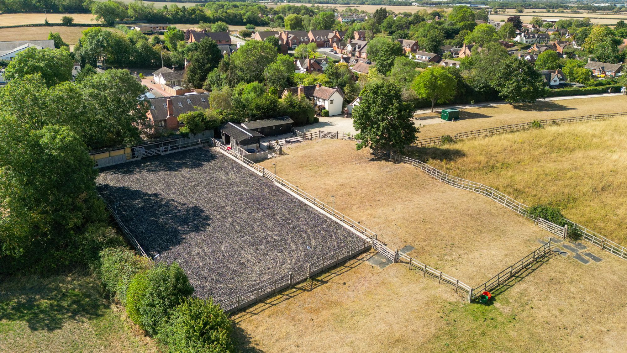 Huntsmans-Cottage-Stratford-Knight-Frank-800000-2.jpg
