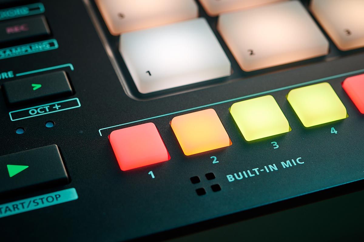 Roland Verselab MV-1