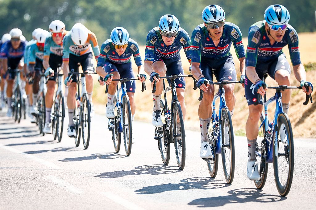 Tour de France stage 11 LIVE: Three-man break still clear as teams of Tim Merlier, Jasper Philipsen and co work to bring them back