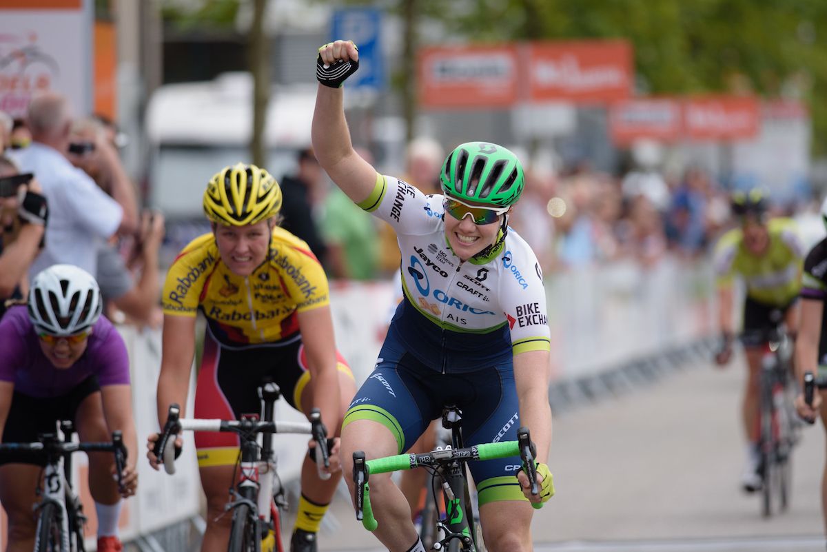 Sarah Roy (Orica-AIS) wins stage 4