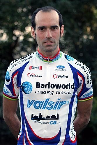 Igor Astarloa wearing the new colours