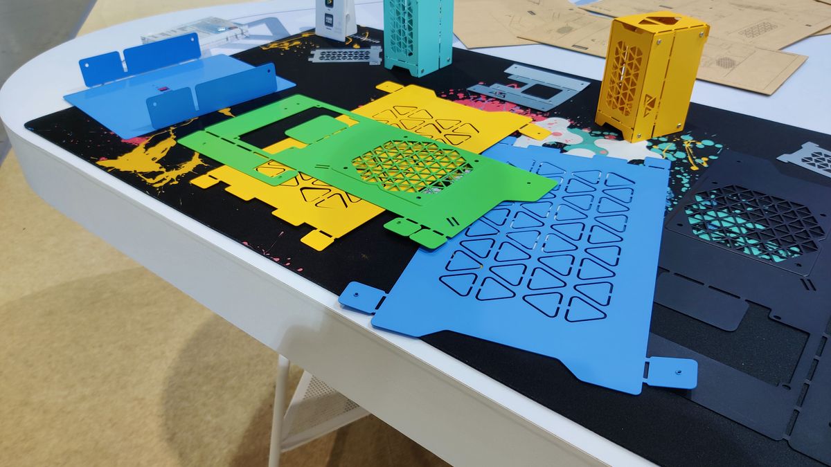 InWins origami POC case non folded panels and mini samples.