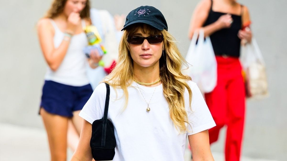 First Jennifer Aniston in the ‘90s, Now JLaw—No Jeans Outfit Is Complete Without This Styling Tweak