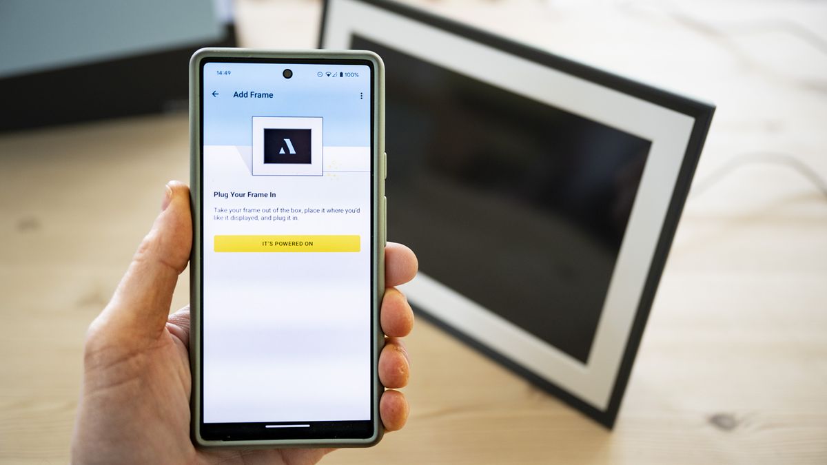 Aura's digital frame app