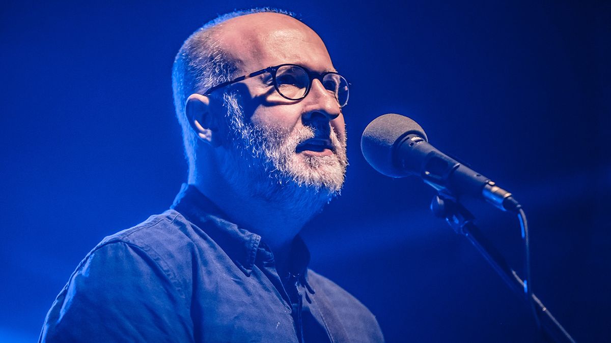 Bob Mould pays tribute to Pete Shelley with Buzzcocks cover | Louder