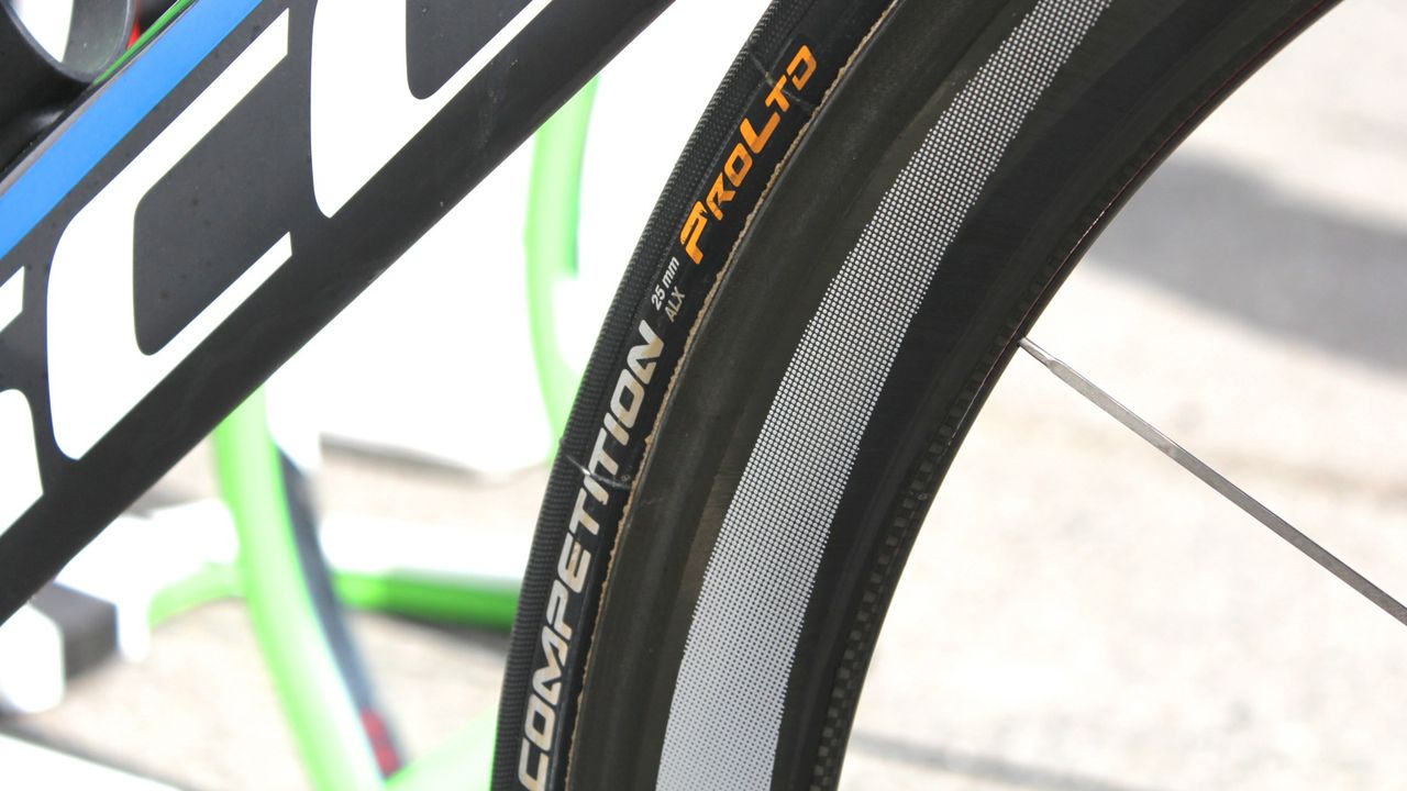 Not so long ago, you'd never find a 25mm-wide tubular in the pro peloton. Now they are fairly common, even in time trials.