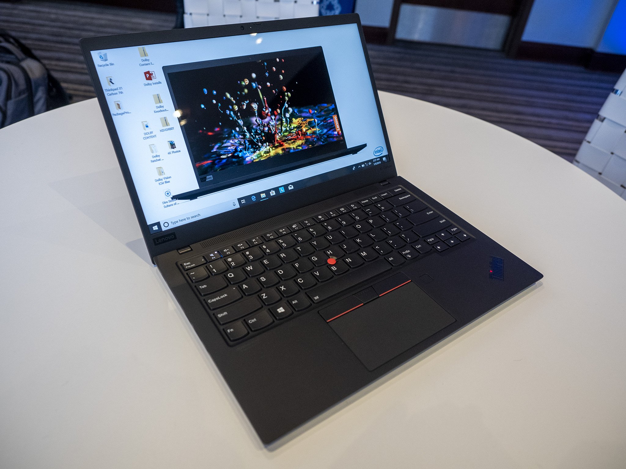 Lenovo ThinkPad X1 Carbon gets new coat of paint, better speakers 