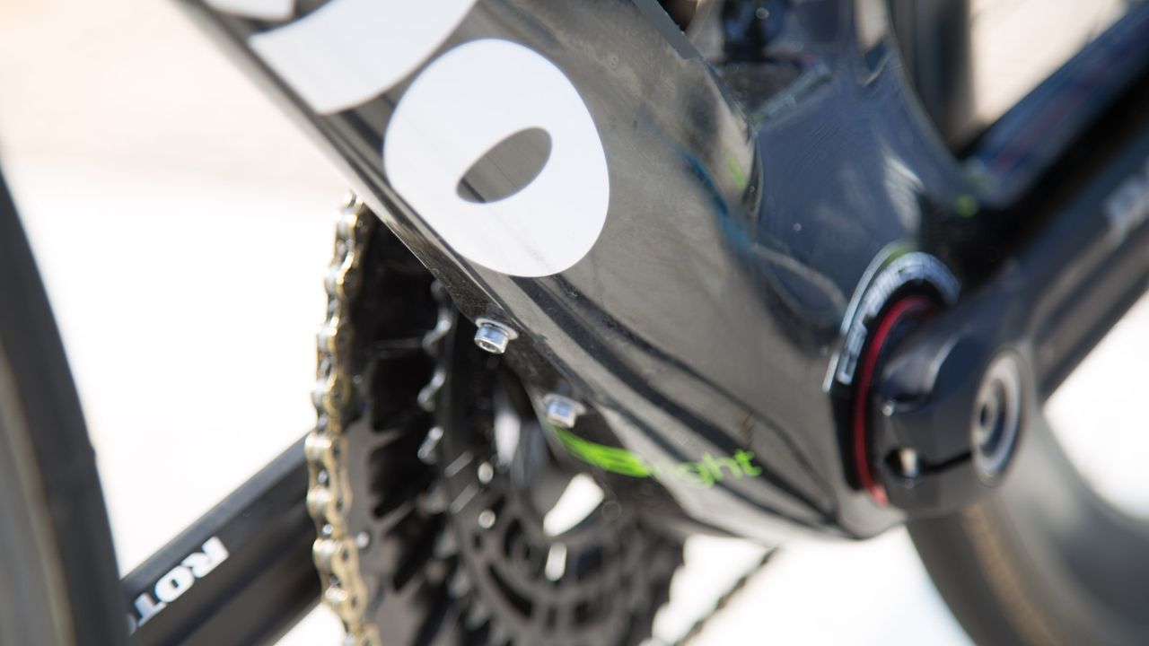 Bolts on the downtube secure the Di2 battery