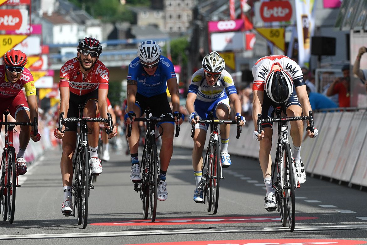 Dries Devenyns (IAM Cycling) holds off the chase to win