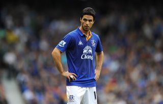Arteta played under Moyes during his whole time at Everton.