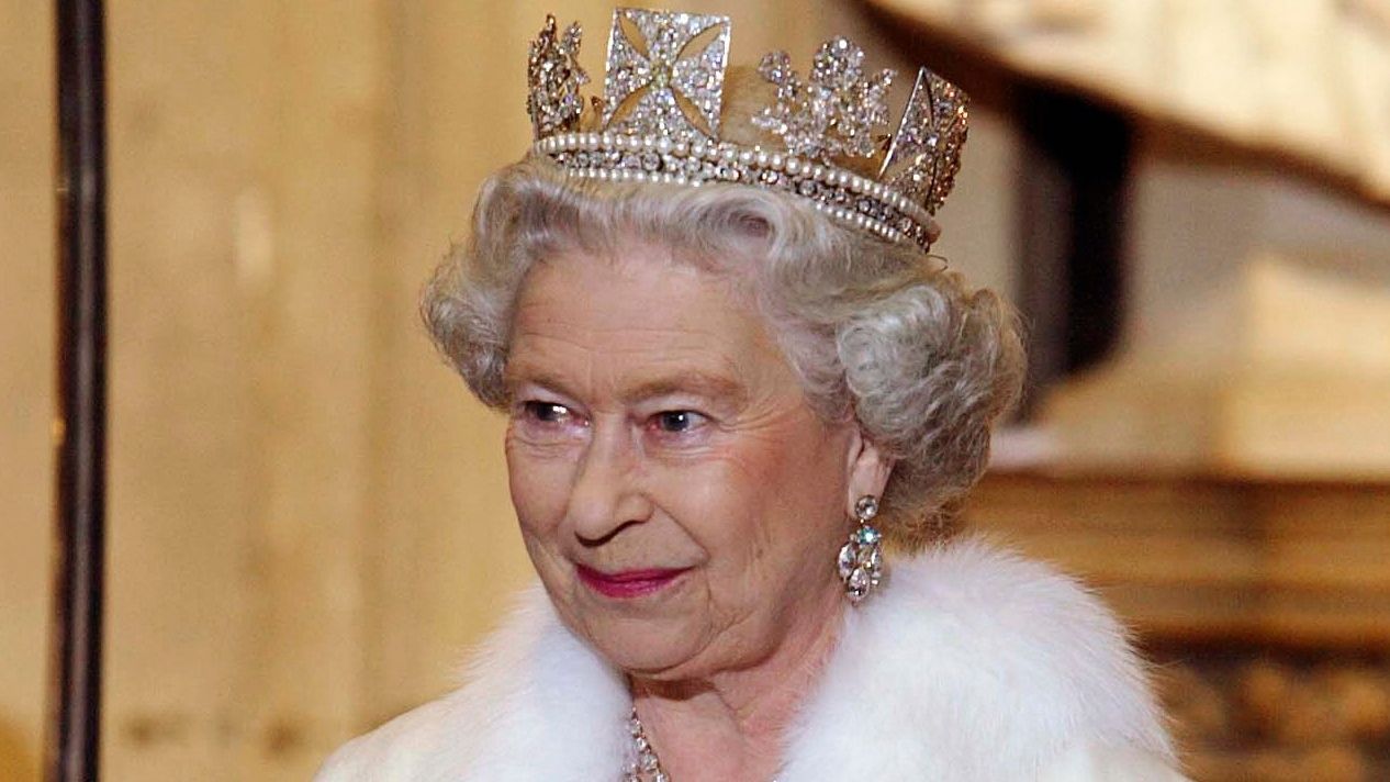 Queen Elizabeth’s third coronation crown was so iconic Woman & Home