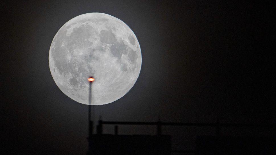 May's Full Flower Moon rises tonight following a lunar eclipse Space