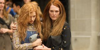 ChloÃ« Grace Moretz and Julianne Moore in Carrie