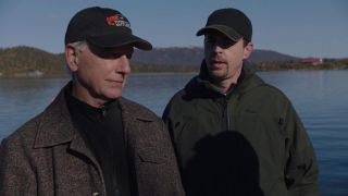 Sean Murray's McGee speaking with Mark Harmon's Gibbs in the NCIS episode "Great Wide Open"