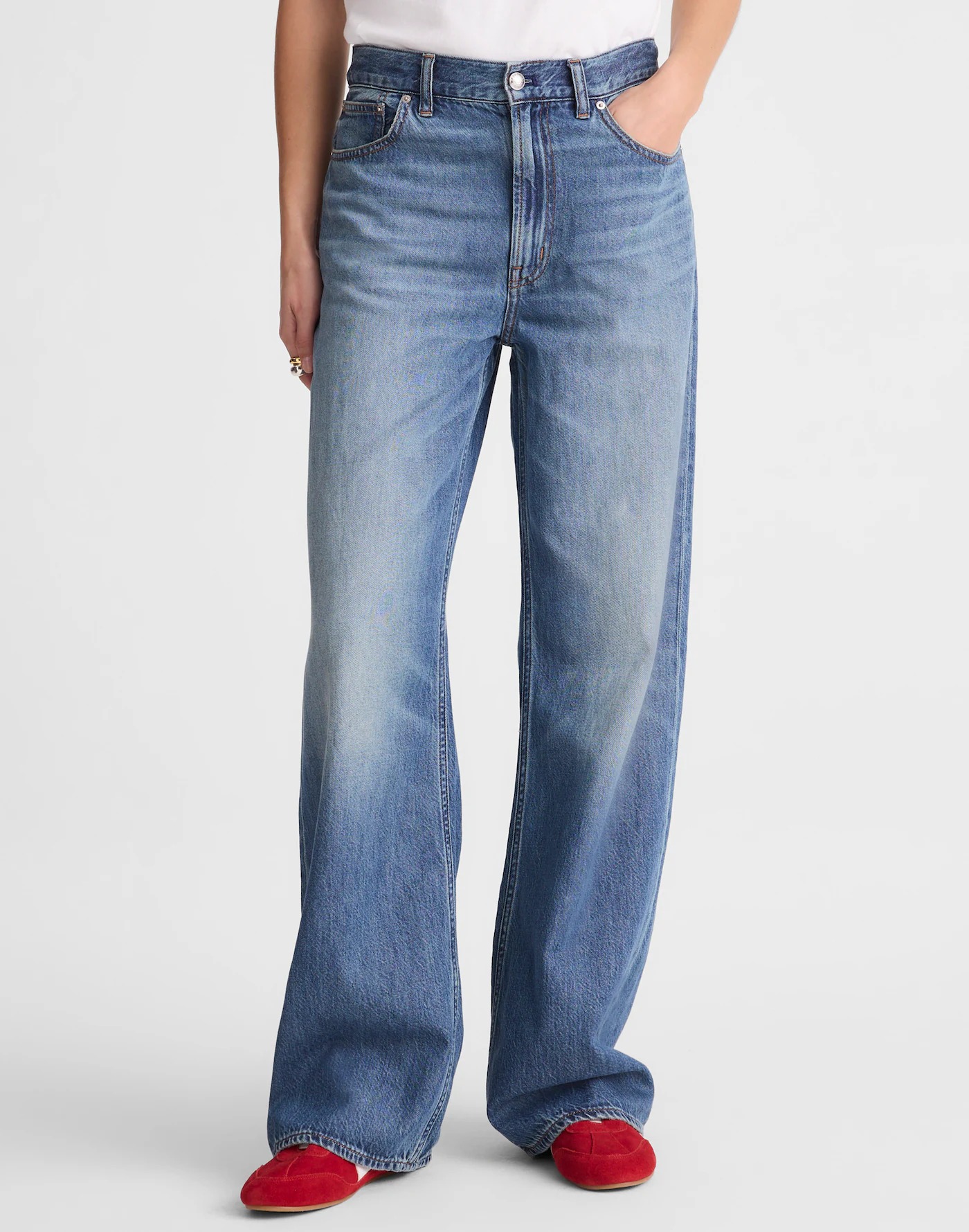 Madewell, Low-Slung Baggy Jean in Airy Denim