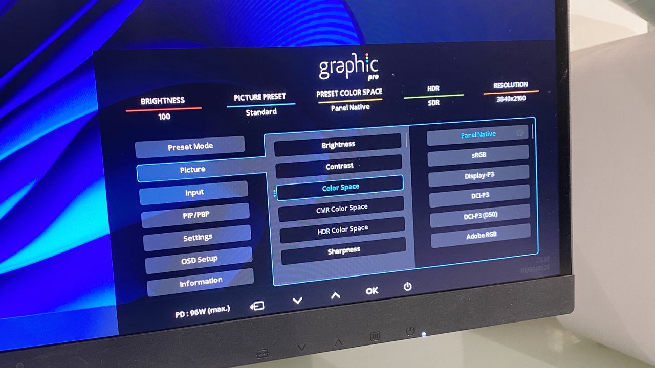 AOC Graphic Pro U32U3CV during our review