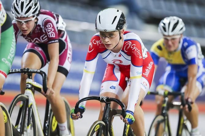 Annette Edmondson during the points race.