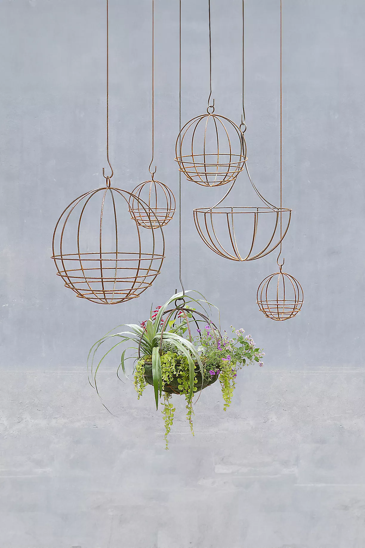 Sphere Rust Patina Hanging Basket, Large