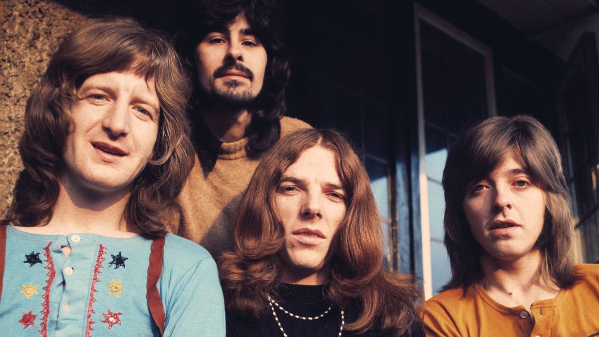 the-story-behind-the-song-baby-blue-by-badfinger-louder