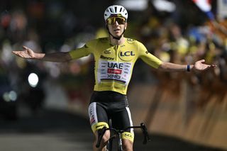 Tour de France: Tadej Pogačar flies to victory atop l'Alpe d'Huez on stage 19