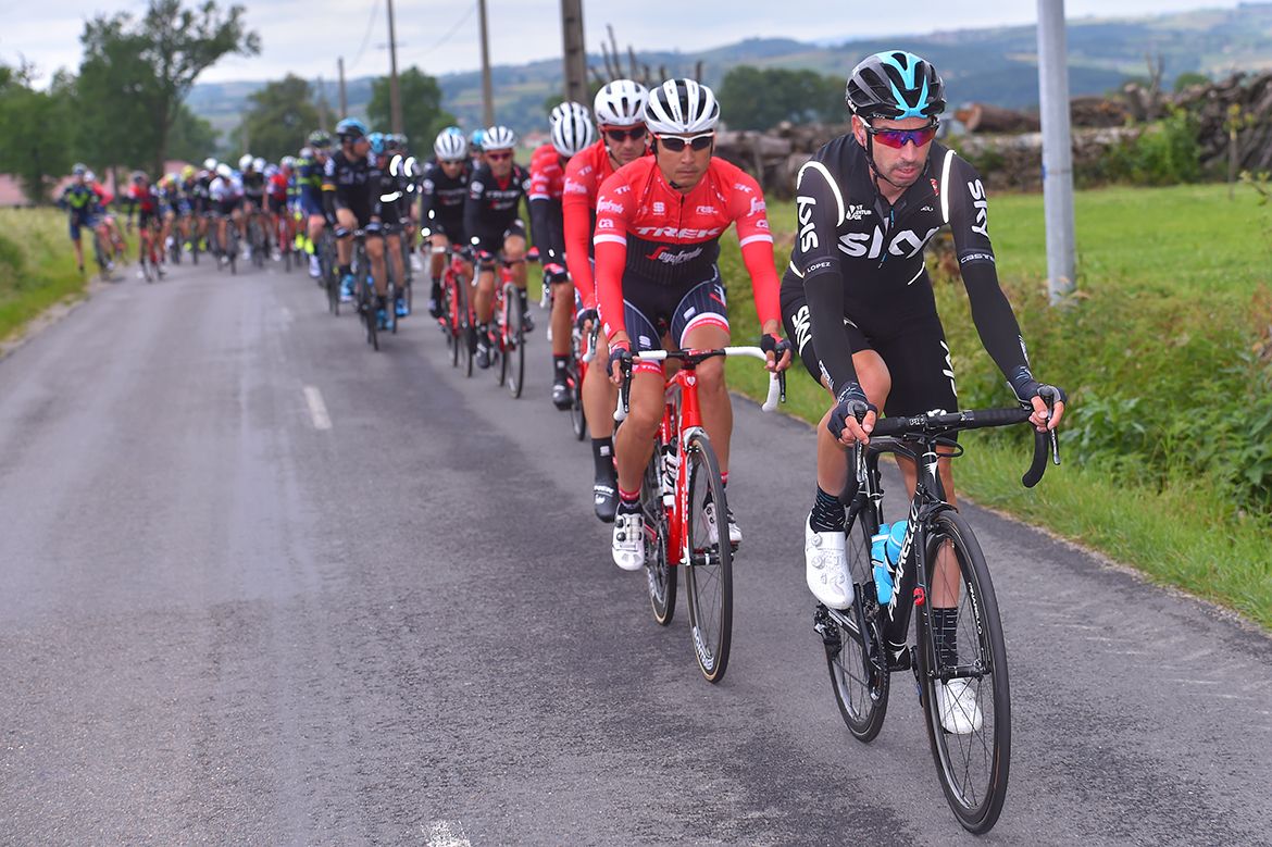 Sky and Trek-Segafredo teaming up to lead the peloton in the Crit&eacute;rium du Dauphin&eacute;