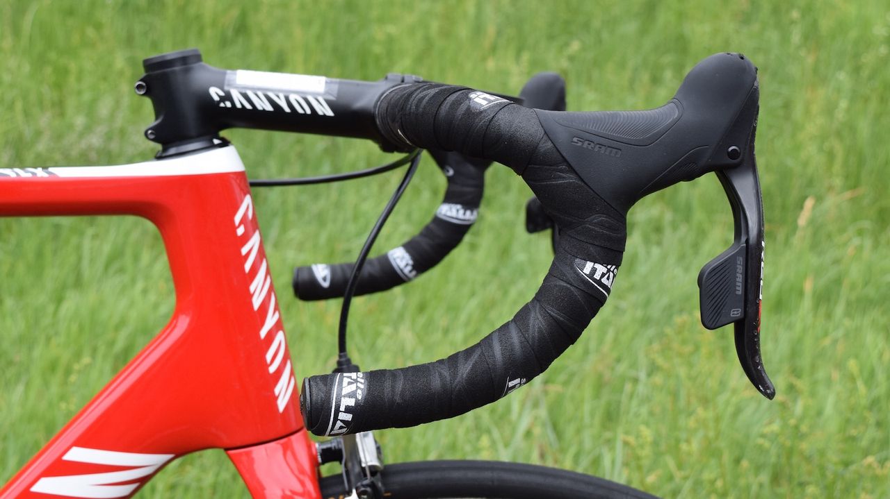 Zakarin runs a 140mm stem with a significant negative angle