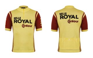 The De Marchi Selle Royal - Alan jersey is a replica of the one worn by the team during the 1977 Giro d'Italia