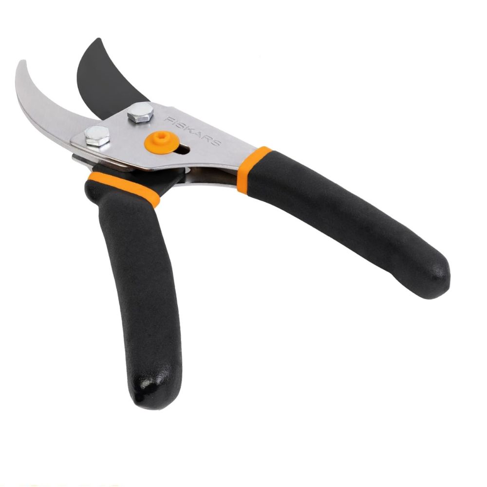 Fiskars hand pruners cut out