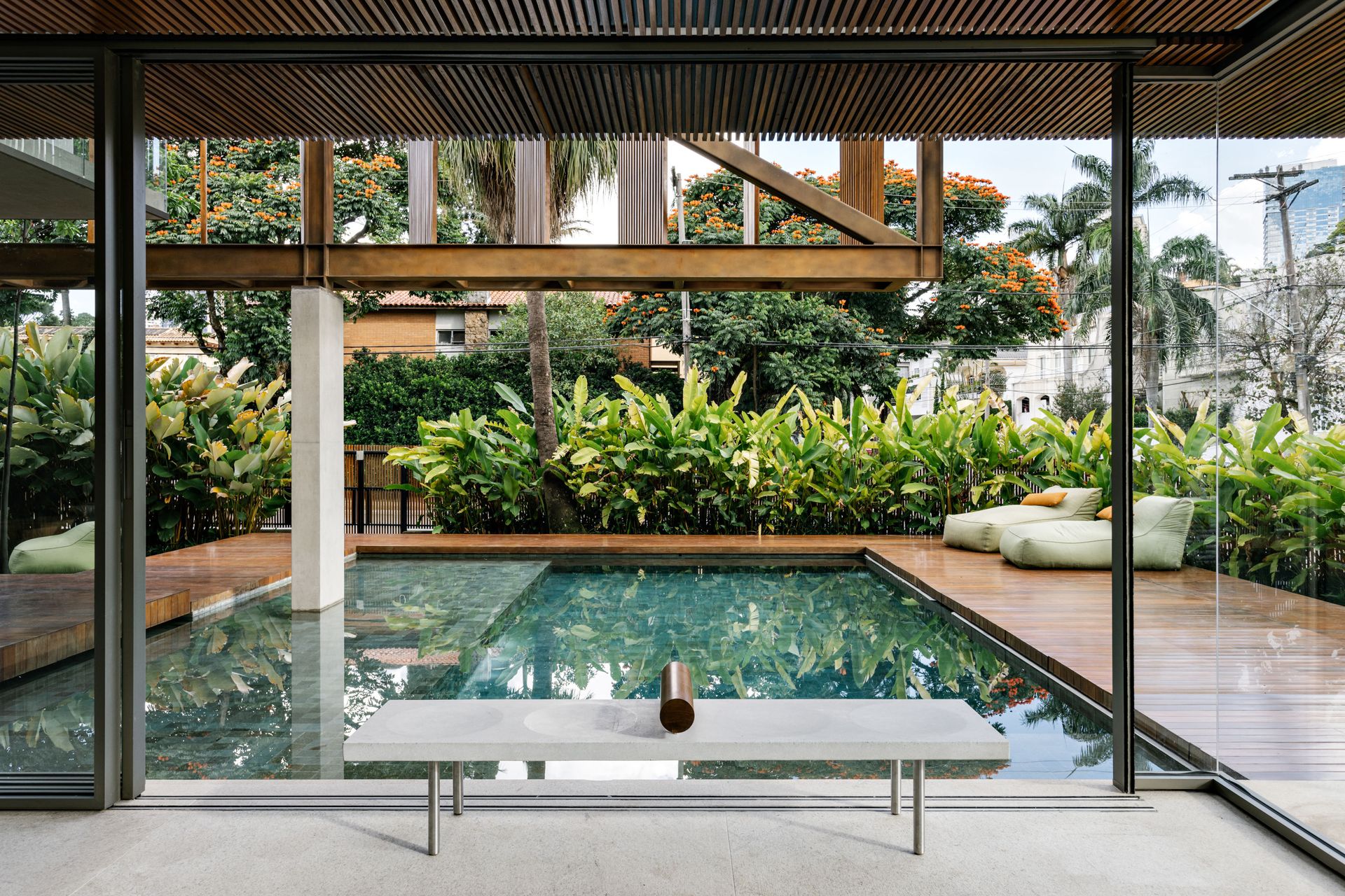 Casa Cumaru by FGMF Arquitetos, São Paulo, Brazil