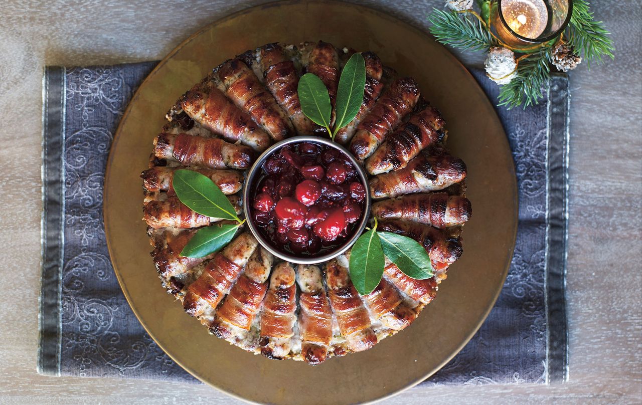 sausage stuffing wreath