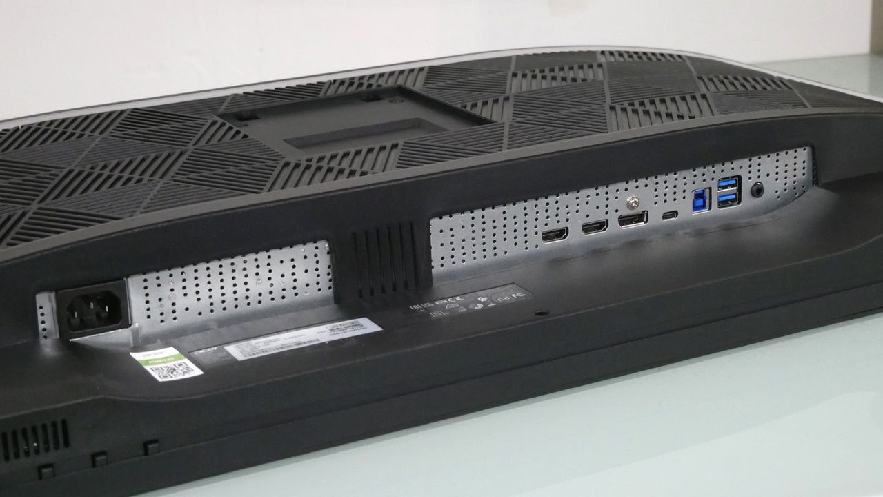 Acer Predator XB3 XB323QK gaming monitor review