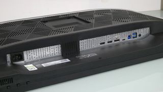 Acer Predator XB3 XB323QK gaming monitor review