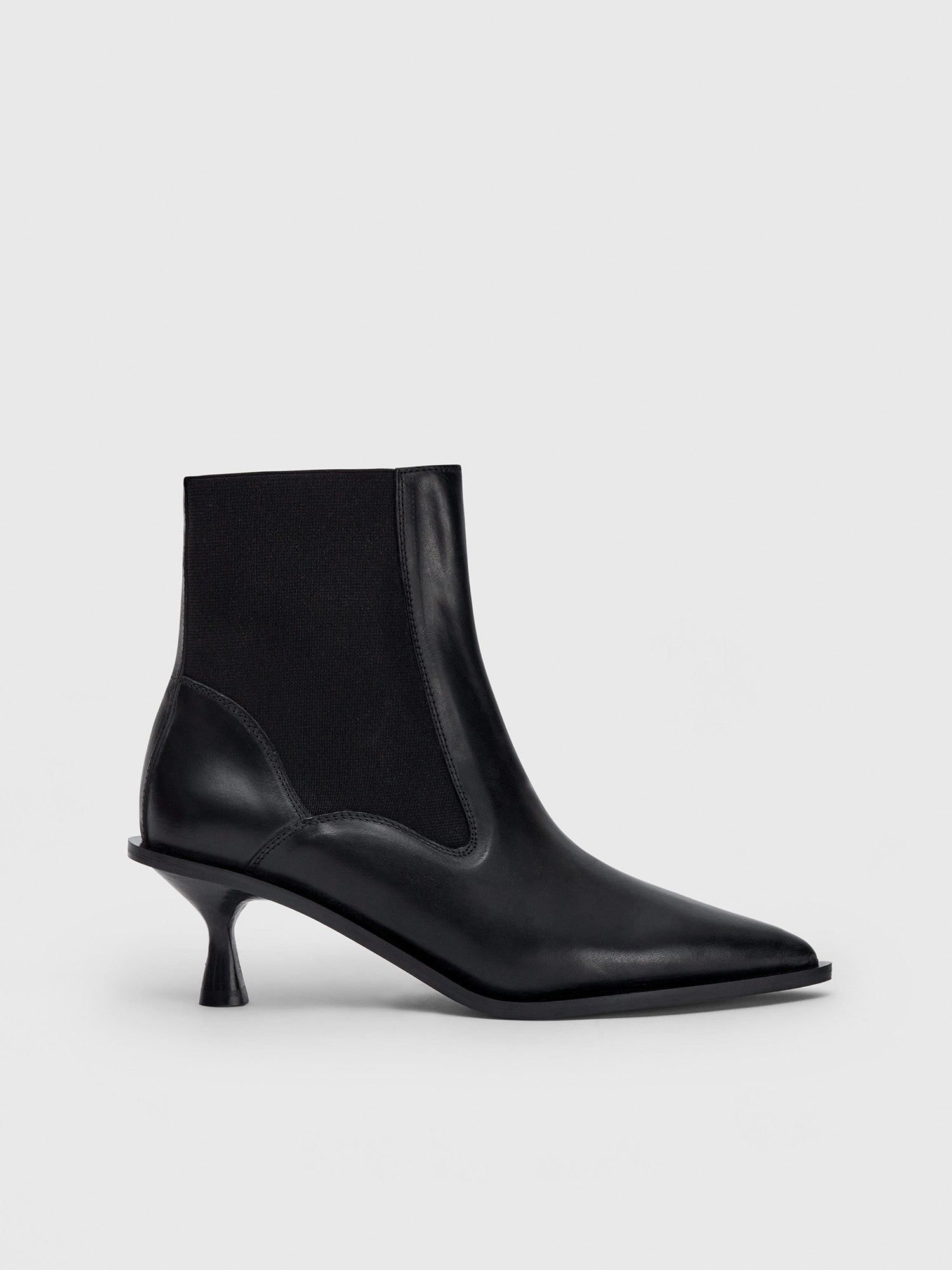 Trino Black Leather Ankle Boots