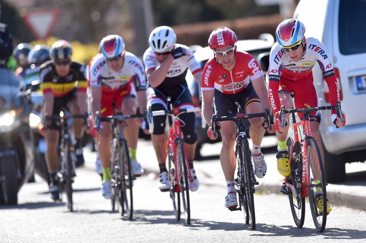 Stijn Devolder (Trek Factory Racing) wipes his face