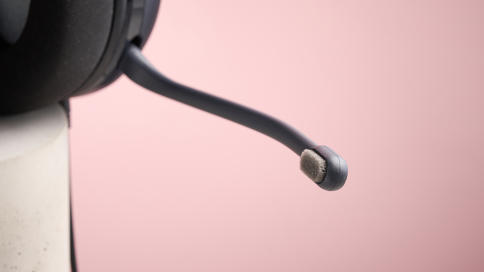 A closeup of the Turtle Beach Atlas 200&#039;s foldaway mic.
