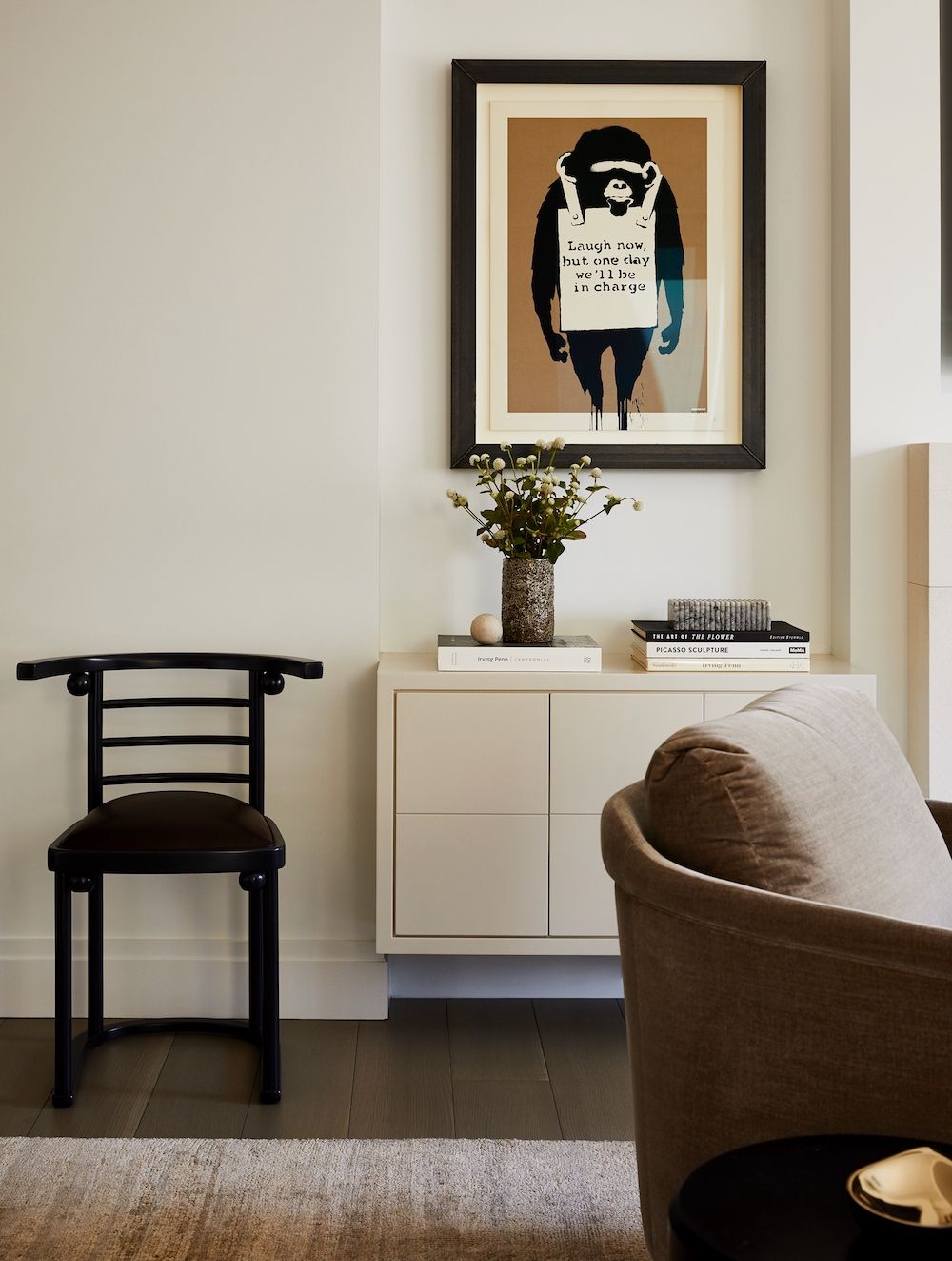 Picture of Explore An Art-Filled Penthouse In Manhattan House, New York Landmark