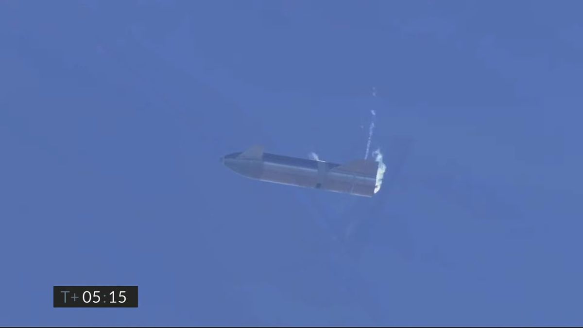 A screenshot from SpaceX's webcast of the Starship SN9 test flight on Feb. 2, 2021.